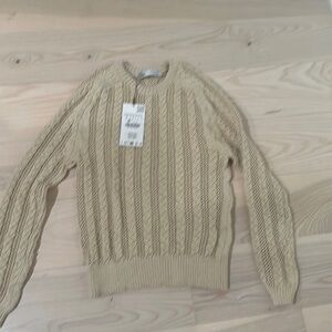 Zara knit sweater size SM NWT